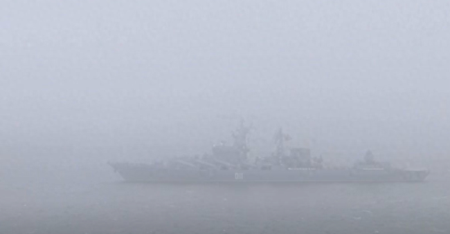 俄罗斯不想中国插手，白令海模拟击沉舰队，警告美国不要乱来