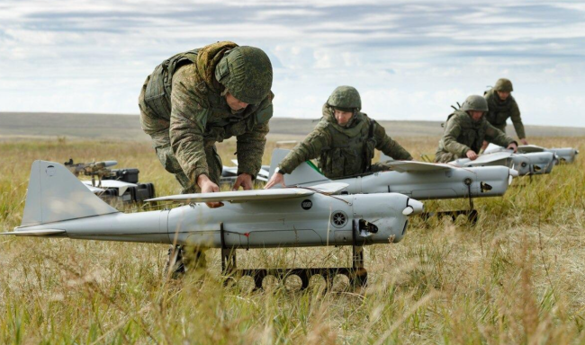俄乌冲突引发军事变革的武器和技术：无人机异军突起