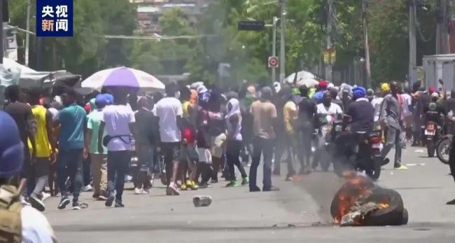 总理辞职！海地首都爆发大规模枪战，80%地区被黑帮控制