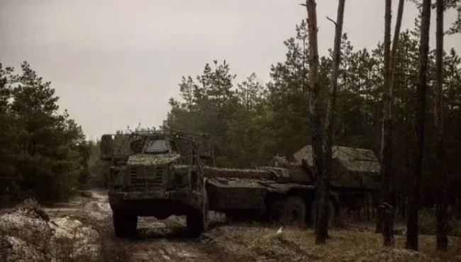 乌克兰版“凯撒”车载炮上战场，将与俄军火炮对决