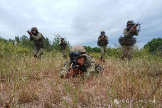 中部战区部队：练兵备战，一刻不停！