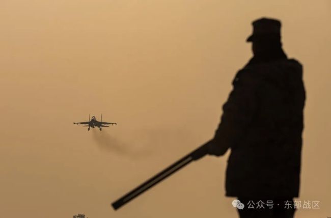 空战对抗！东部战区航空兵某旅开展飞行训练