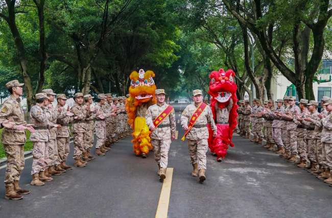 杜绝精致利己主义： “九福”活动暖军营 携手同驱“利己”风