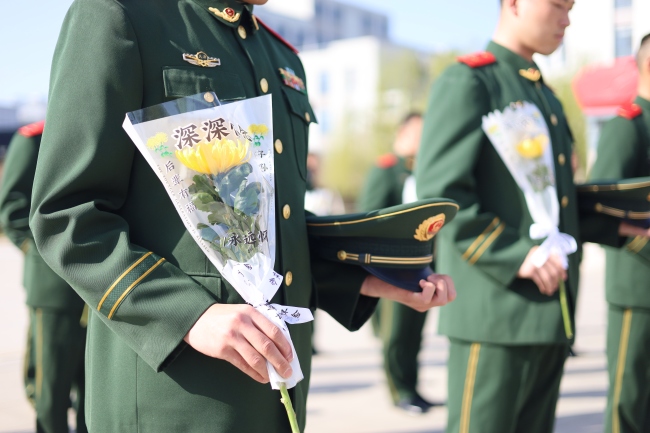 清明祭英烈，精神永传承
