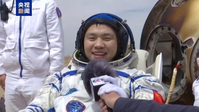 3名航天员着陆后状态良好 神十九成功快速返回