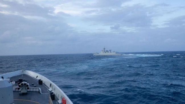 渭南舰、玉林舰等艘舰艇编队开展实战化演练