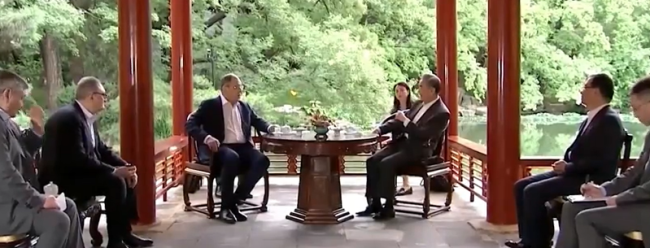 特朗普開始威脅普京,，俄外長直飛北京對華交底,，王毅給了俄想要的
