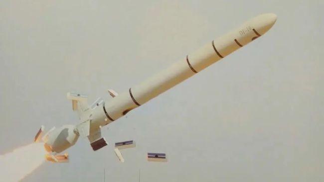 东风-10导弹时速850公里，能贴地飞行2小时，怎么做到的？