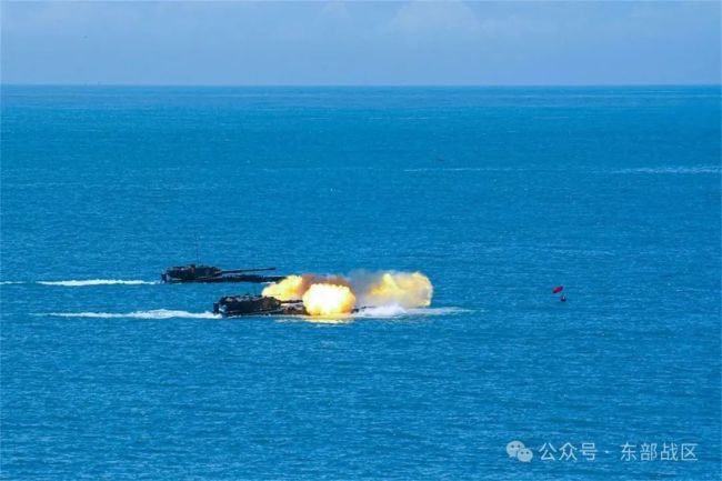 单车海上战斗射击，开始！