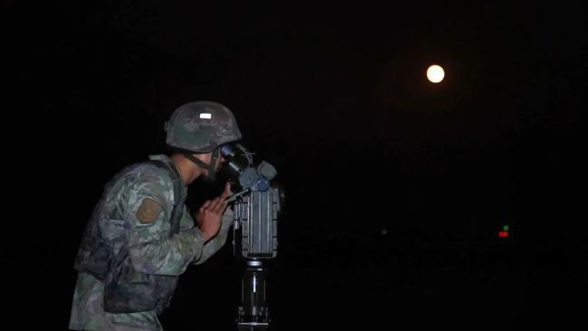 雷霆苍穹,全力出击!