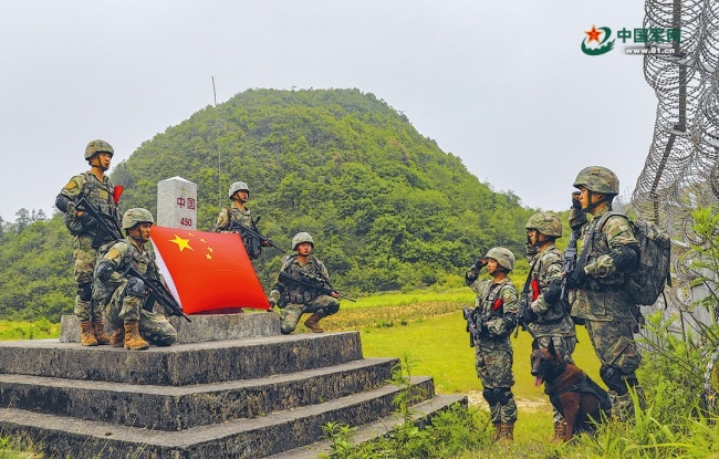 陆军某边防连官兵执勤掠影
