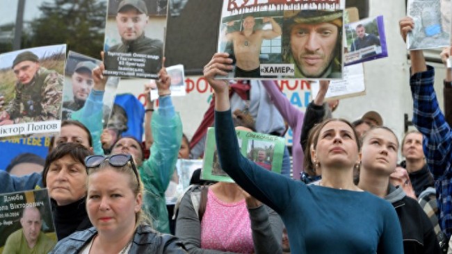 乌克兰“打纵深掐补给”瞄准俄军短板，乌克兰打击俄军后勤要害！