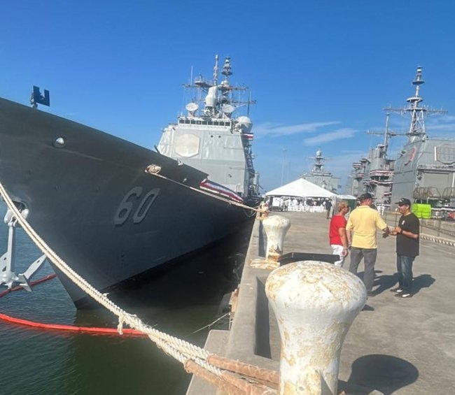 美国海军再退役两艘巡洋舰，同级舰剩余数量已少于055