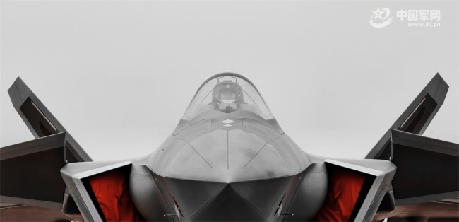 长空砺剑！定格人民空军硬核实力高光瞬间