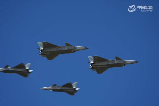 长空砺剑！定格人民空军硬核实力高光瞬间