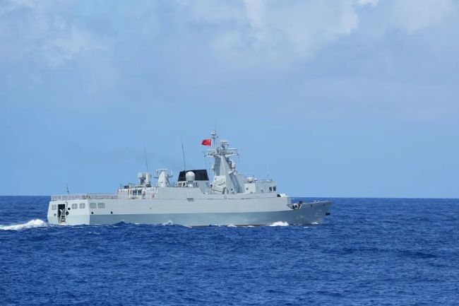 辗转多个海区！舰艇编队开展实战化训练