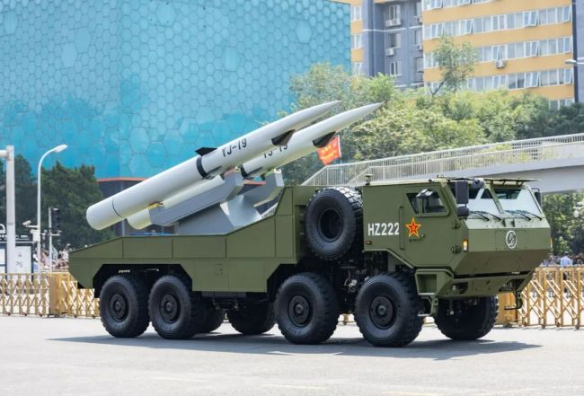 新“大黑鱼”亮相，核潜艇开始下饺子！