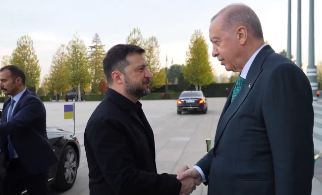 泽连斯基称寻求年底前恢复换俘行动