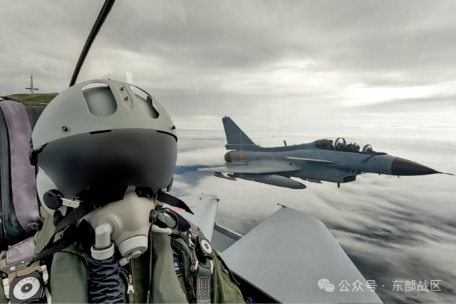 “计时,起飞!”云端之上飞行员锤炼实战能力