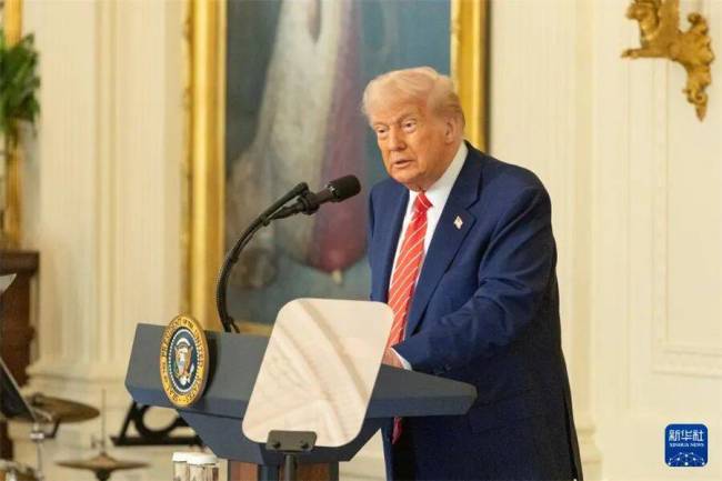 美军打击“贩毒船”真实目标藏不住了！