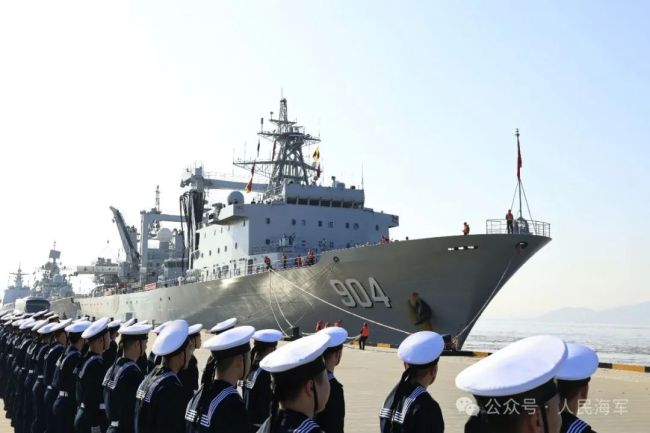 中国海军第47批护航编队完成任务返回舟山