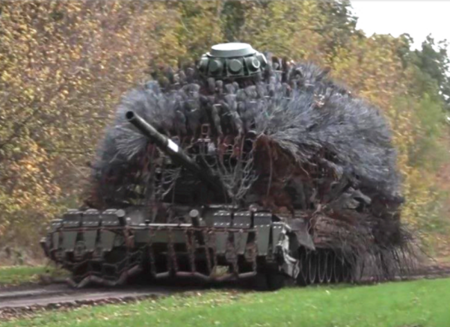 2025军势|地面武器发展:坦克发展“割裂”,“战争之神再进化