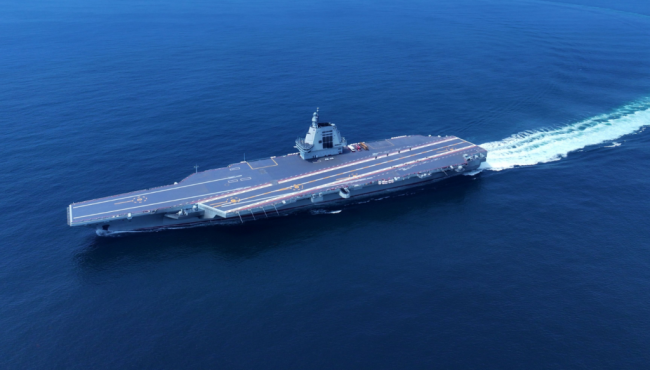 2025军势|海军武器:航母发展依然受重视,无人潜航器参战开启海战新模式