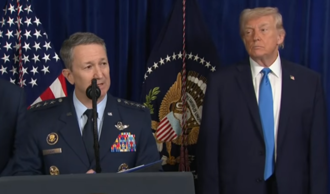 美军将领“反对与伊朗开战”？特朗普发声