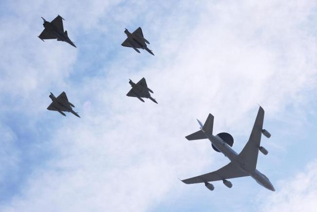 新华社观察：法国“核保护伞”能否“罩”住欧洲天空