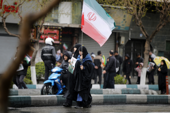 导致伊朗“影子领袖”之死的,究竟是内鬼还是算法?