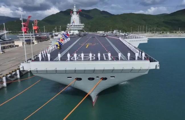 今天，福建舰下水4周年