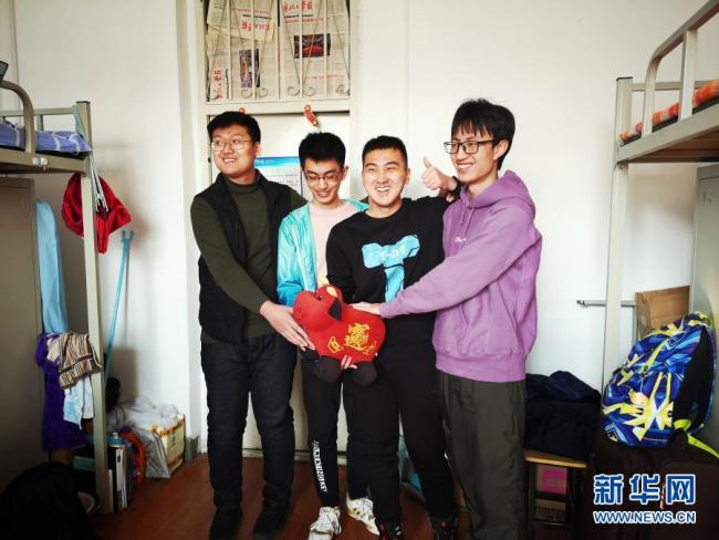 新春走基層｜特寫：異鄉(xiāng)人，一家人！