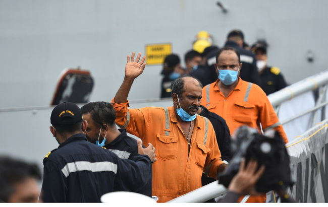 印度驳船沉没事件已致49人死亡警方起诉失踪船长