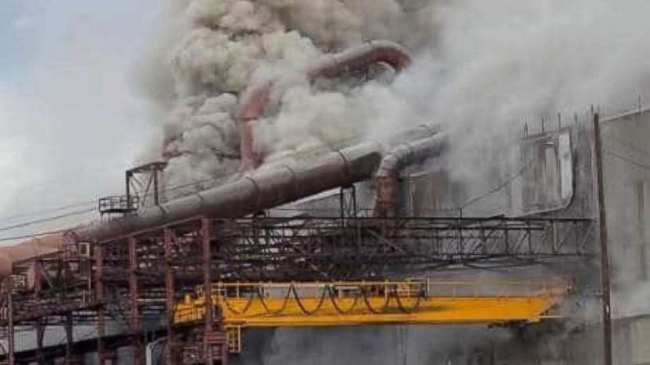 美国科罗拉多州一钢铁厂发生爆炸 致8人受伤