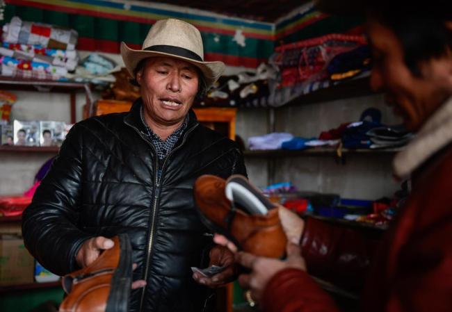 19.5万名！西藏农牧民党员成为乡村发展的“主心骨”