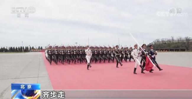 庆祝中国共产党成立100周年大会 | 国旗护卫队惊艳亮相 网友们纷纷赞叹“这就是中国排面”
