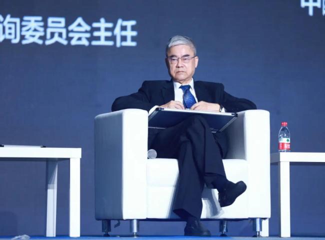 2021中国互联网大会 | 邬贺铨：困于舒适圈，中国互联网企业大多数都没有“走出去”