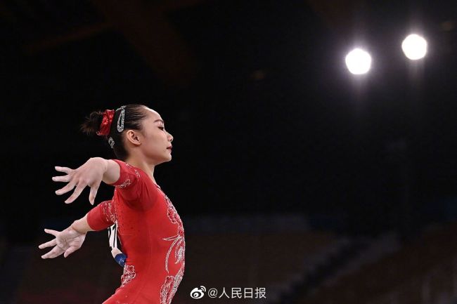 东京奥运会女子体操资格赛 中国女队暂列团体第二