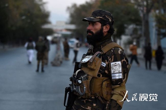 阿富汗喀布尔一医院外发生爆炸 致数十人死伤