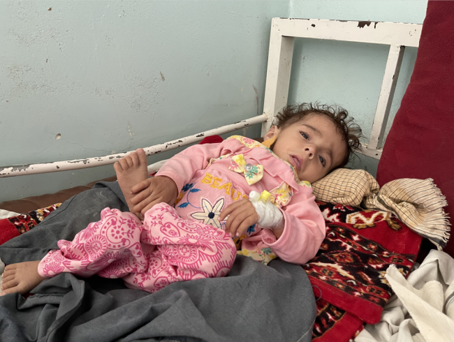 阿富汗一医院2个月内25名儿童饿死 医生无工资工作