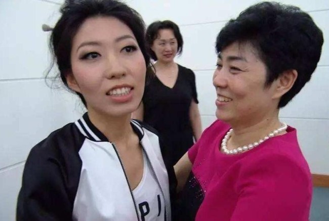 曲婉婷母亲受审7年为何现在才判