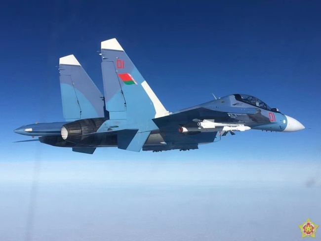 俄罗斯与白俄空军联合巡航