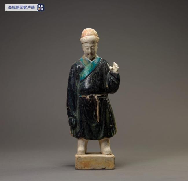 2尊明代陶俑入藏上海博物馆 流失海外文物回家了！