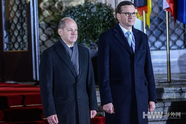 德国总理朔尔茨访问波兰 关注波白边境难民问题