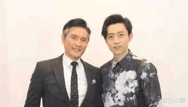 包小柏悲痛发文称女儿病逝 短短几个字让人看哭！