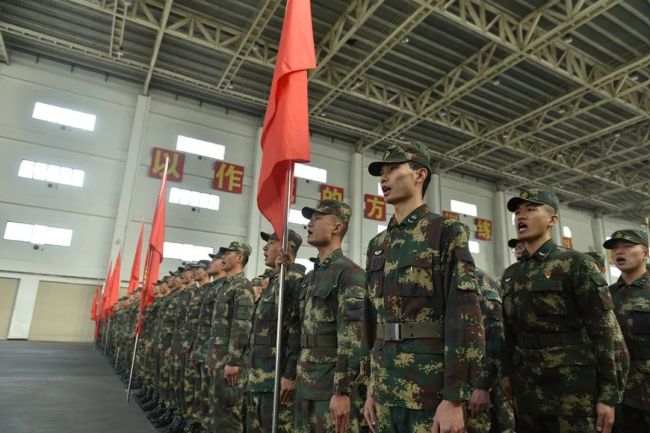 南部战区部队热血开训！