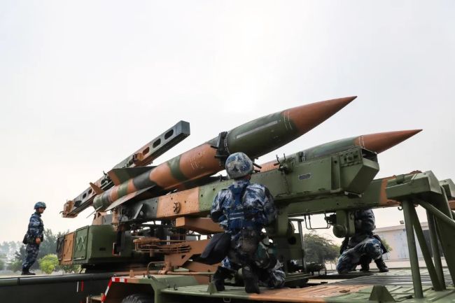 南部战区部队热血开训！