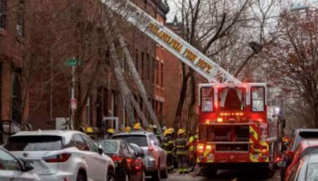 美国费城一公寓发生火灾 13人死亡
