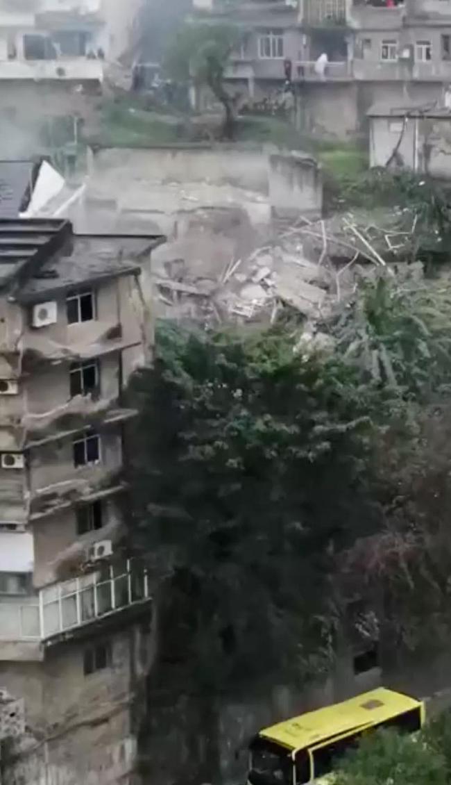 重庆武隆区一单位食堂坍塌，目前已救出9人