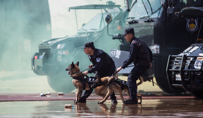 中国人民警察节 图看人民警察飒爽英姿